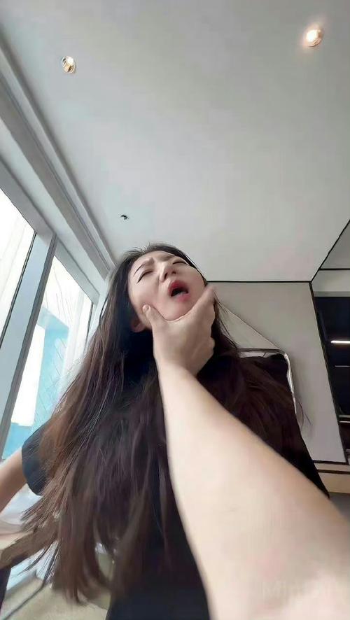 热辣主播张津瑜 6 分 35 秒视频流出,震惊网络
